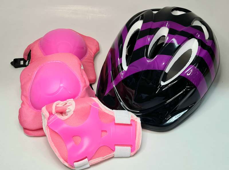 Roller Blades | Blue | with helmet and set of kids safety pads