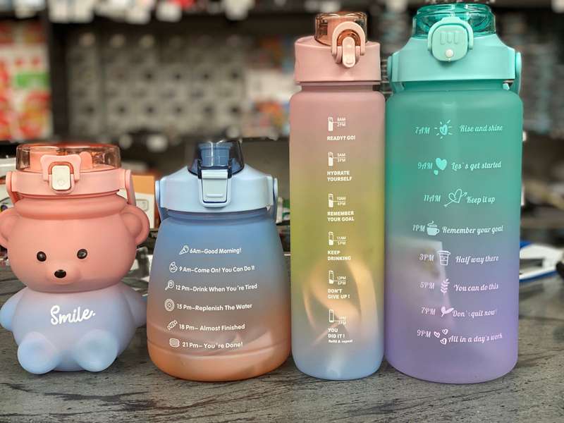 Giant motivational sport water bottle | Colour Graded | 2L | BLUE/ORANGE