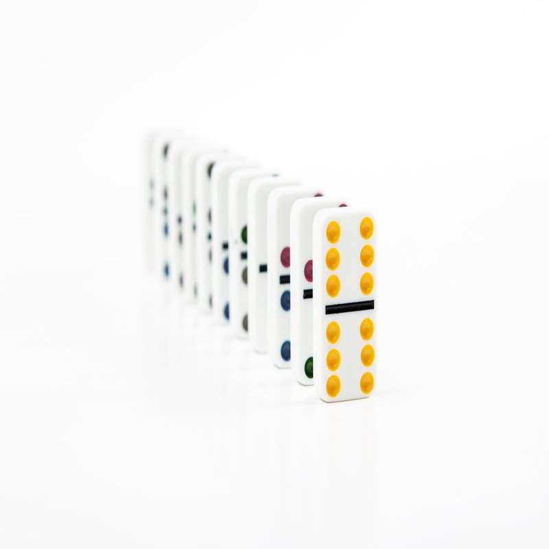 Double Six Colour Dot Dominoes Set
