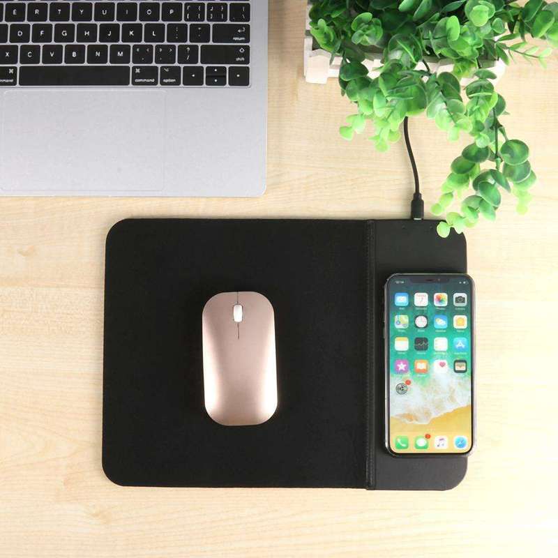 Mouse Pad with built-in Wireless Phone Charger - 10W Fast Charge