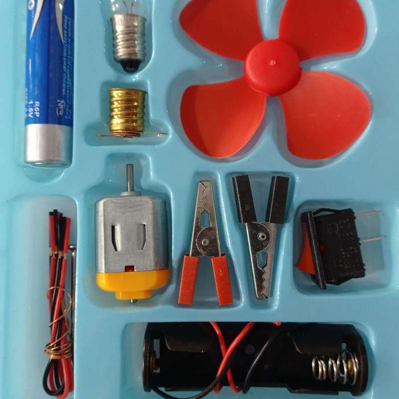 Kids DIY Electric Circuit Kit | With bulbs | Handy 2 pack
