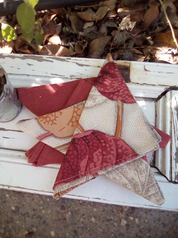 Vintage Cream Napkins