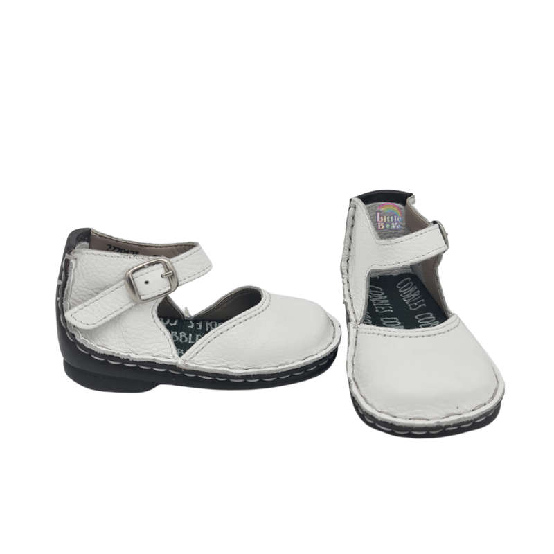 Cobbles - White (Size 2,6)