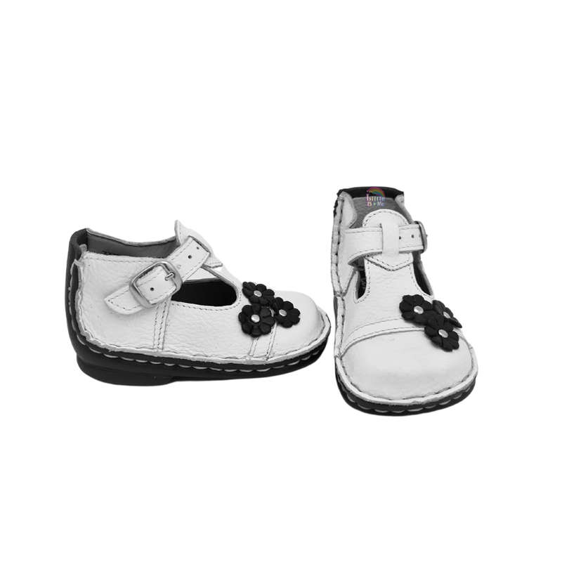 Cobbles - White with Black Flowers (2,3,4,5)