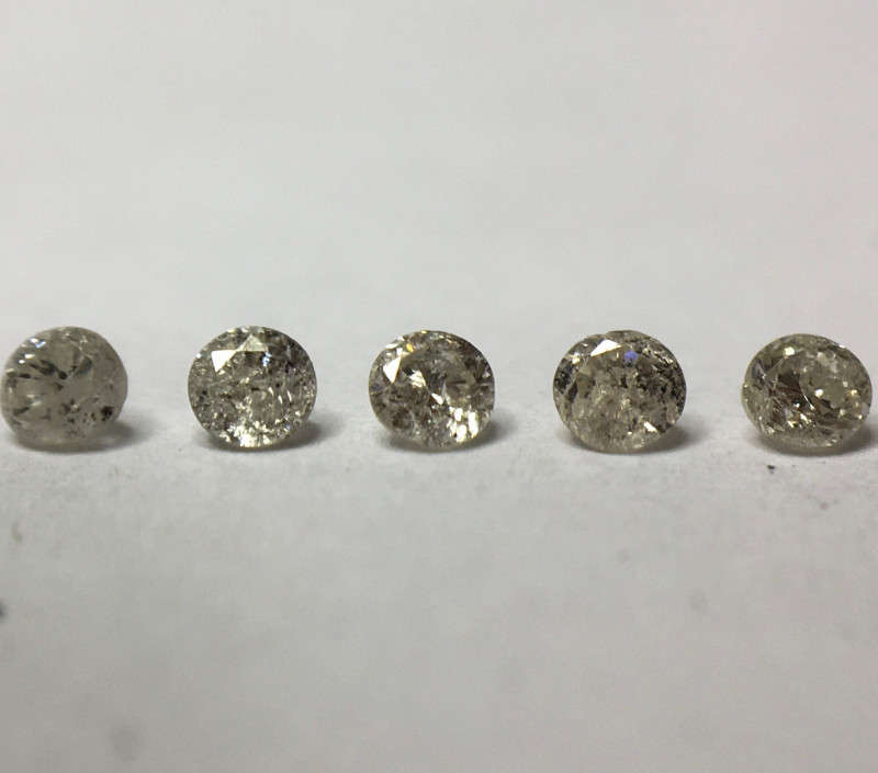 0.15 ct 5 x Light Grey Pepper and Salt Round Brilliant Melee Diamonds