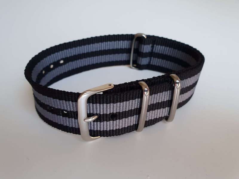22mm Nato Watch Strap Black/Grey (Bond)