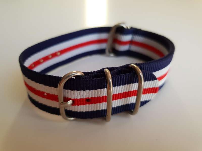 22mm Nato Watch Strap 5-Ring Navy/White/Red