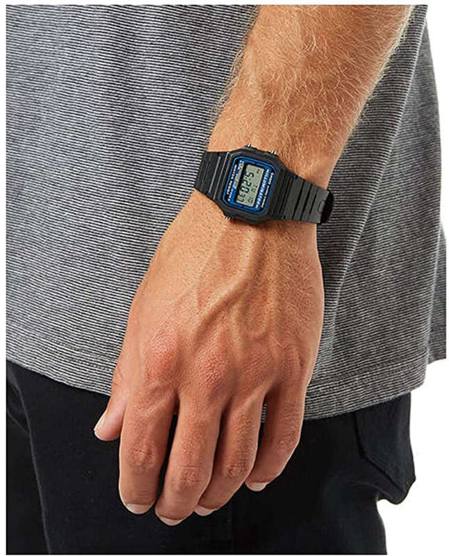 Casio F105W