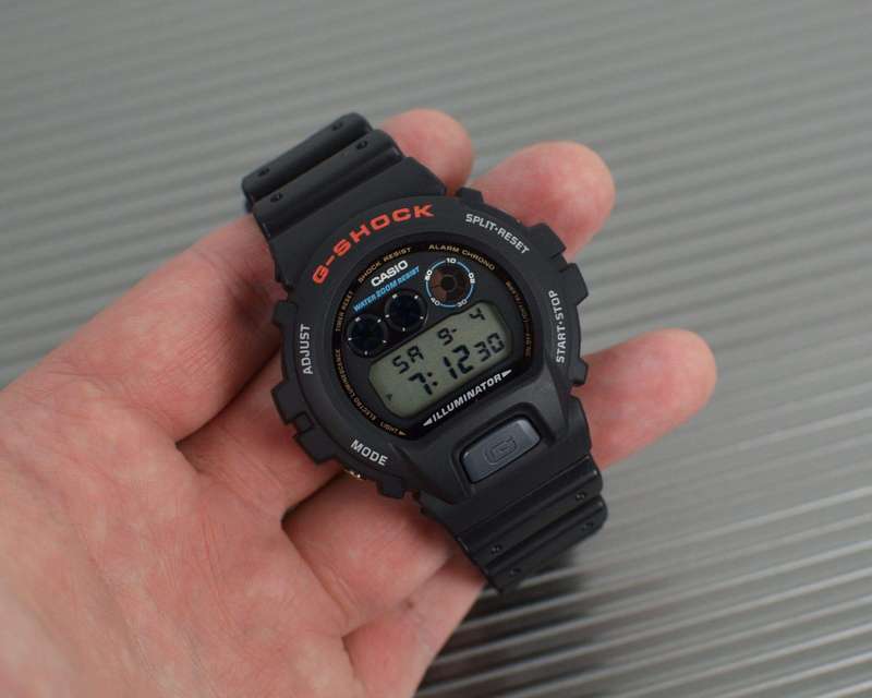 Casio G-Shock DW6900-1V