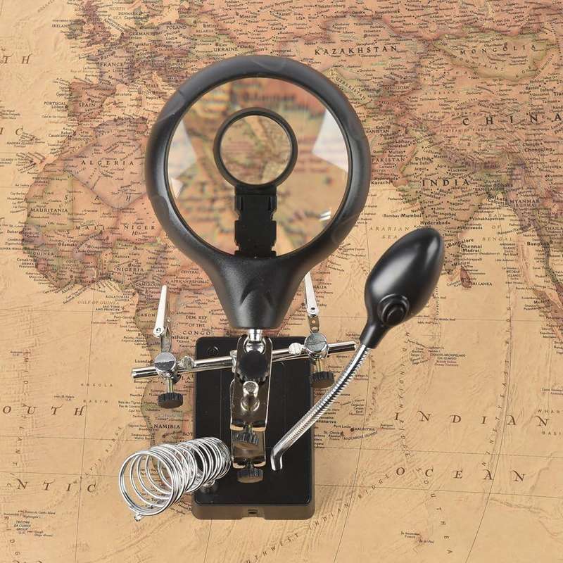 MAGNIFIER WITH AUXILIARY CLIP AND 5 LED LIGHT, AC/DC INTERCHANGEABLE