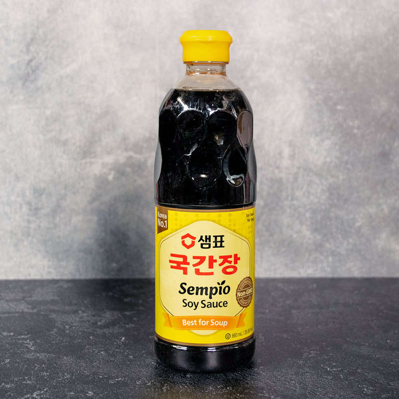 Sempio Soy Sauce For Soup 860g