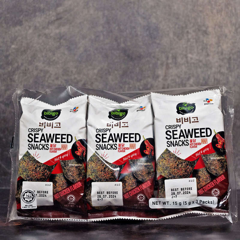 Bibigo Crispy Seaweed Snack Hot Chicken Flavour (3 Pack) 15g (