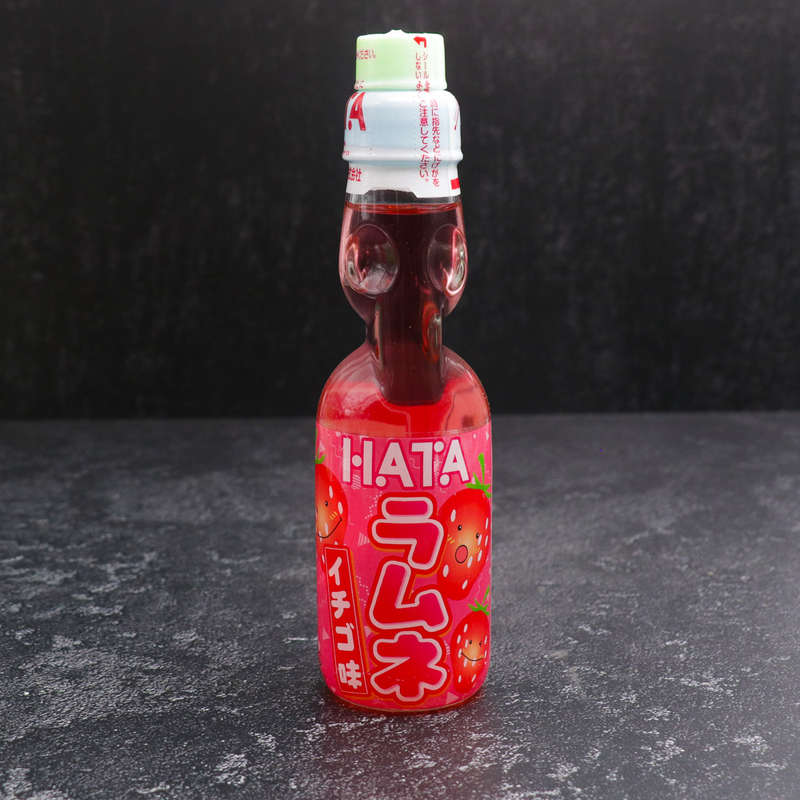 Hata Ramune Strawberry Flavour Soda Drink 200ml