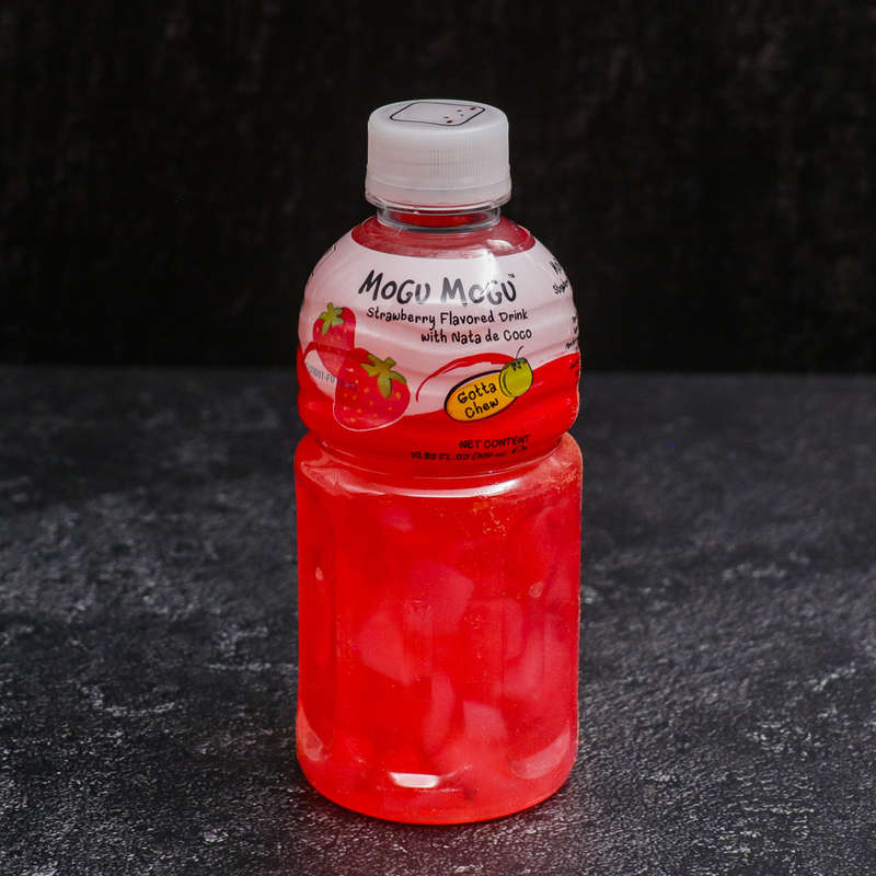 Sappé Mogu Mogu Strawberry Drink With Nata De Coco 320ml