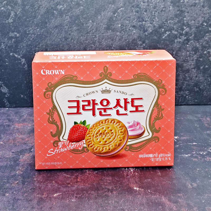 Crown Sando Strawberry Biscuit 161g