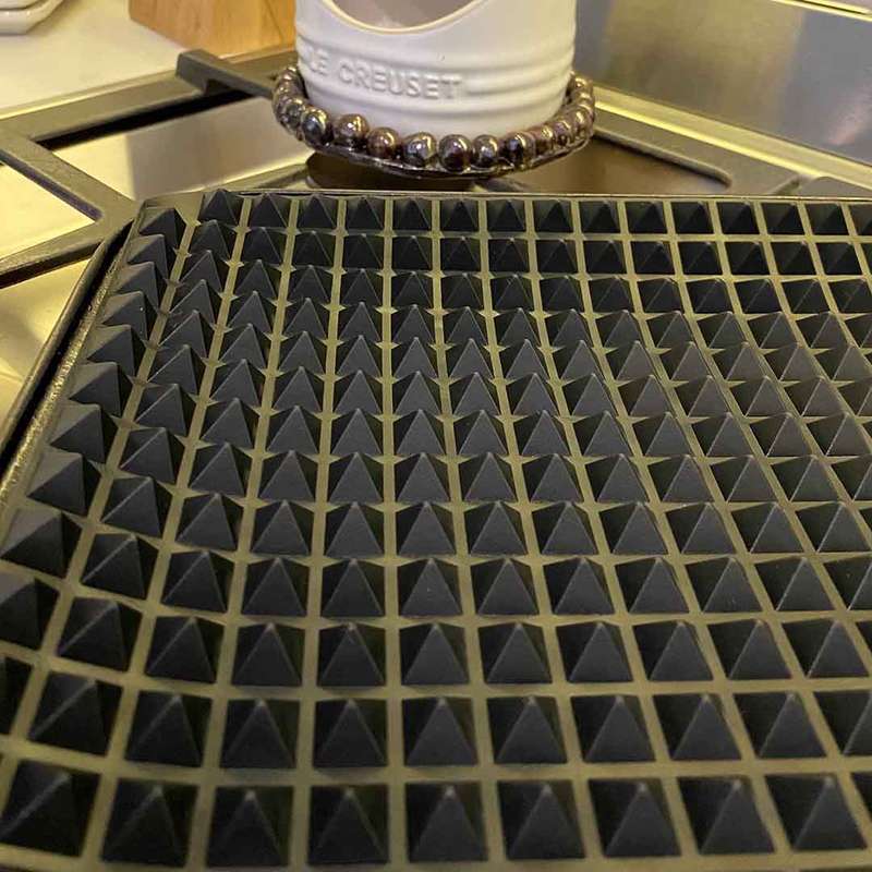 Kitchen Kult Raised Silicone Non-Stick Fat Trapper Baking Mat