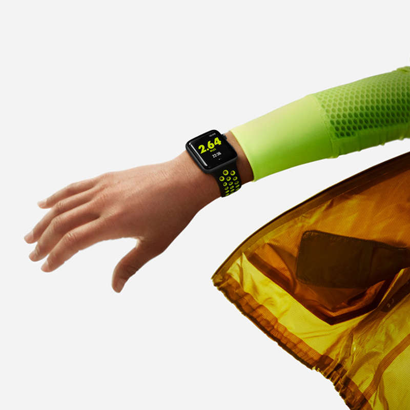 Zonabel 42/44/45mm Apple Watch Replacement Sport Strap - Black &amp; Green