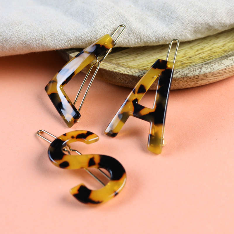 Nordik Beauty Personalized Tortoise shell Initial Hair Clip - L