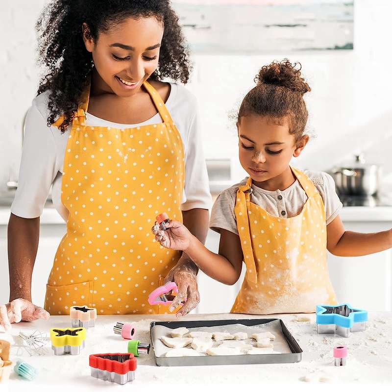 Bento Lunch Box & Accessory Kit for Kids - 32 Pieces - Blue