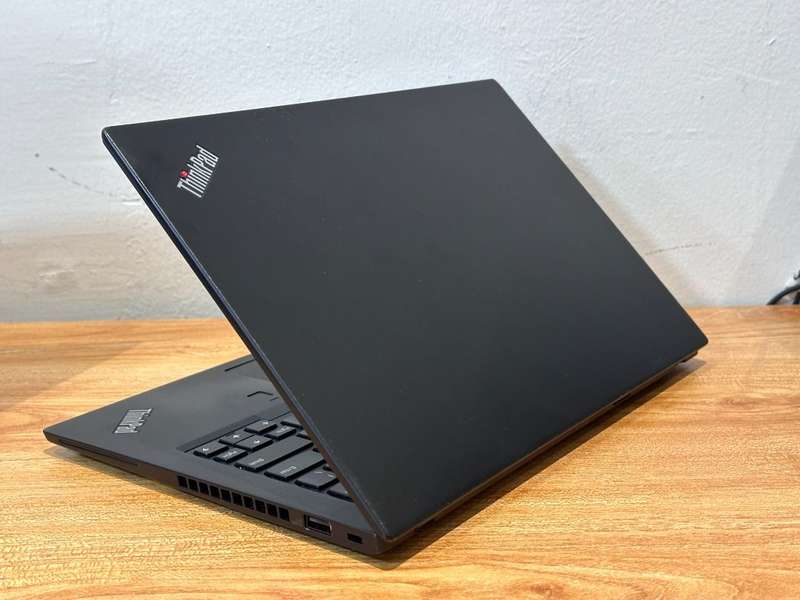 * Clearance Sale* Lenovo ThinkPad X280 Intel i5 8th gen, 8GB RAM, 256GB SSD