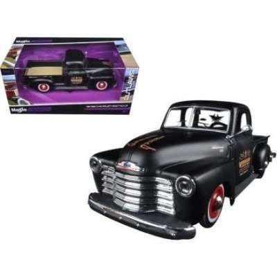 Maisto Die-Cast Model  - Chev 3100 Pickup 1950 "Outlaws" (1:25)