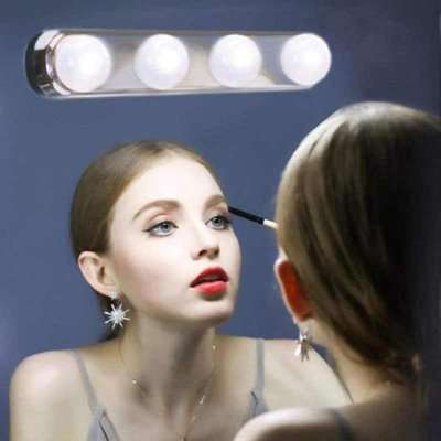 Studio Glow Makeup Light