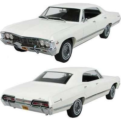Green Light Chevrolet Impala Sport Sedan 1967 (1:18) (White)