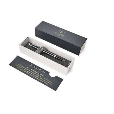 Parker IM Medium Nib Ballpoint Pen (Black Lacquer with Chrome Trim)(Blue Ink) - Presented in a Gift