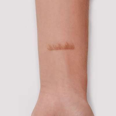 Essence Eyebrow Designer 12 - Hazelnut Brown