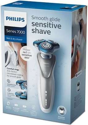 Philips Series 7000 Smooth Glide Sensitive Shaver with Beard Styler S7510/41