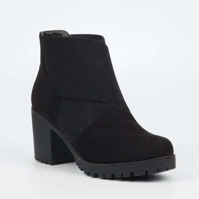 Butterfly Feet Esther Ankle Boot (Black)(7)