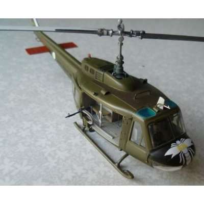 Italeri UH-1D Slick (1:72)