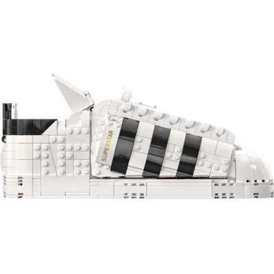 LEGO Creator Expert adidas Originals Superstar (731 Pieces)