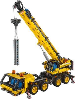 LEGO Technic Mobile Crane