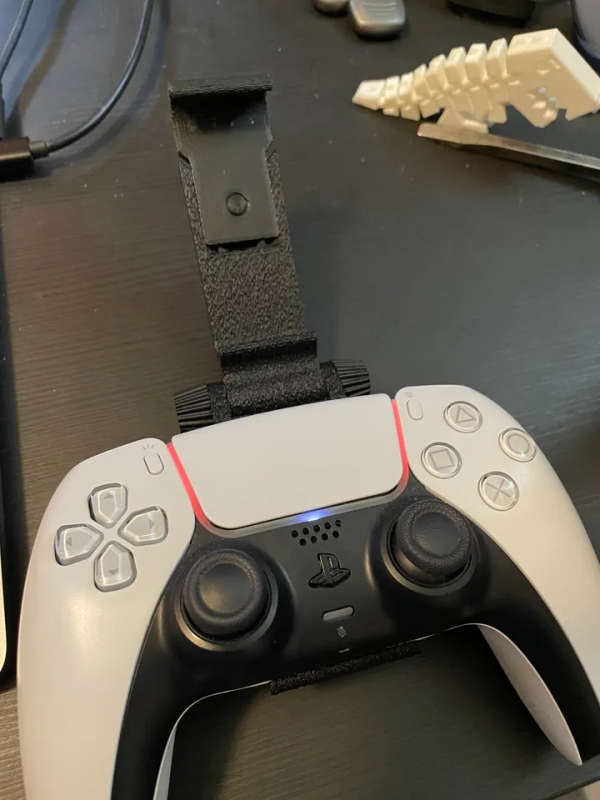 PS5 DUALSENSE CONTROLLER PHONE MOUNT - 3D Printed