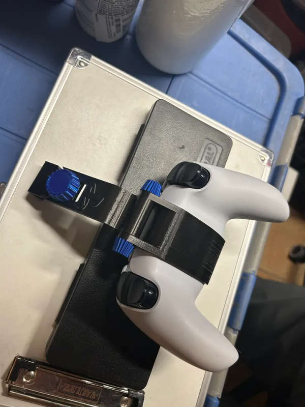 PS5 DUALSENSE CONTROLLER PHONE MOUNT - 3D Printed