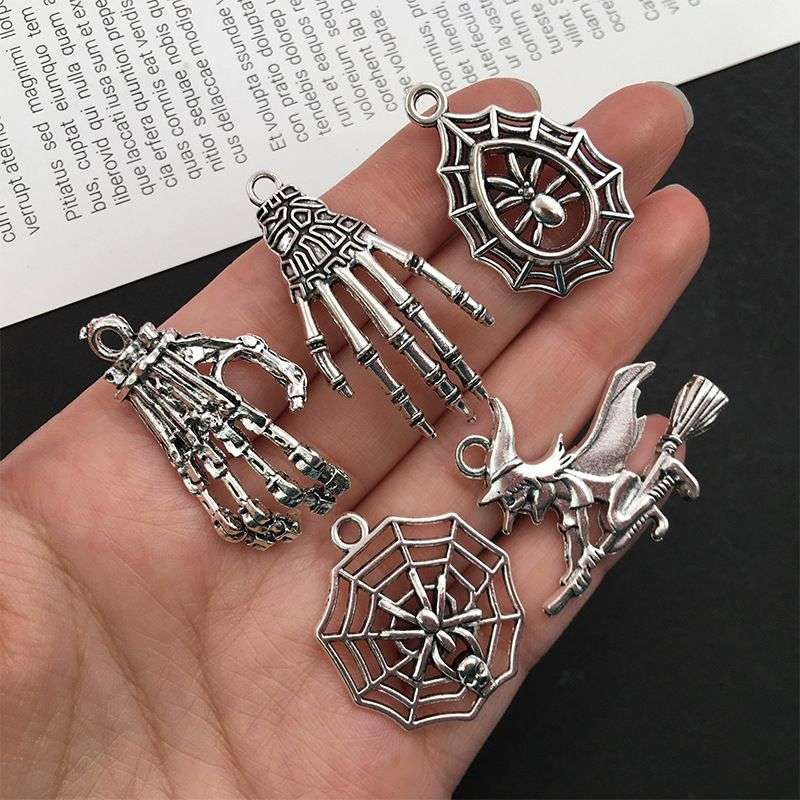 100 Piece Halloween Charms Pendants For DIY Jewelry Making