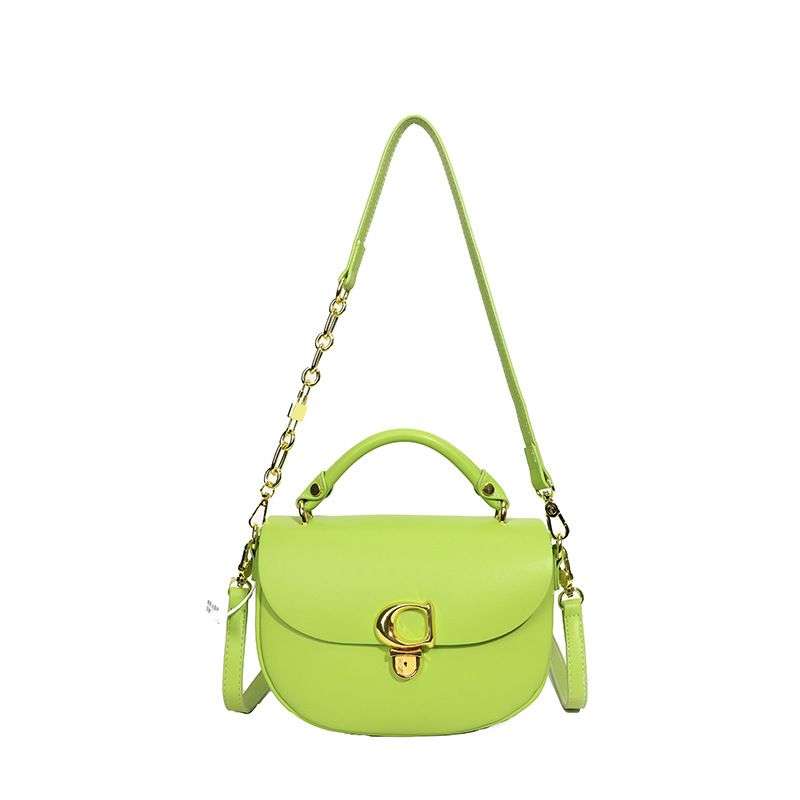 2023 HG Texture Shoulder Bag - White