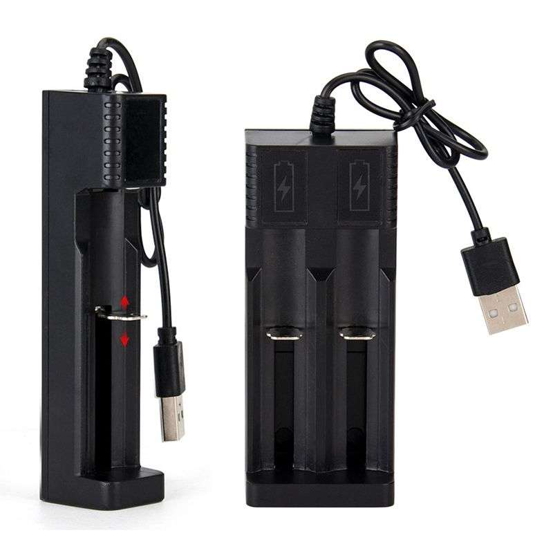 USB Smart Charger with 2 x 18650 2800mah 3.7V Rechargeable Batteries