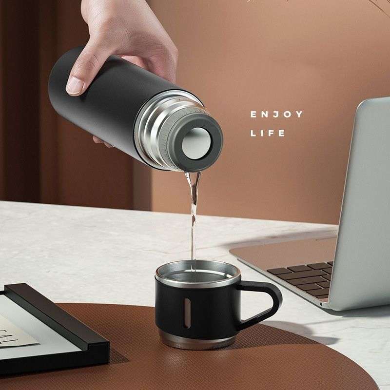 500ml Stainless Steel Vacuum Flask Gift Set with 3 Mugs