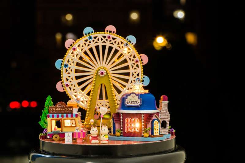 Miniature Music House - Happiness Ferris Wheel
