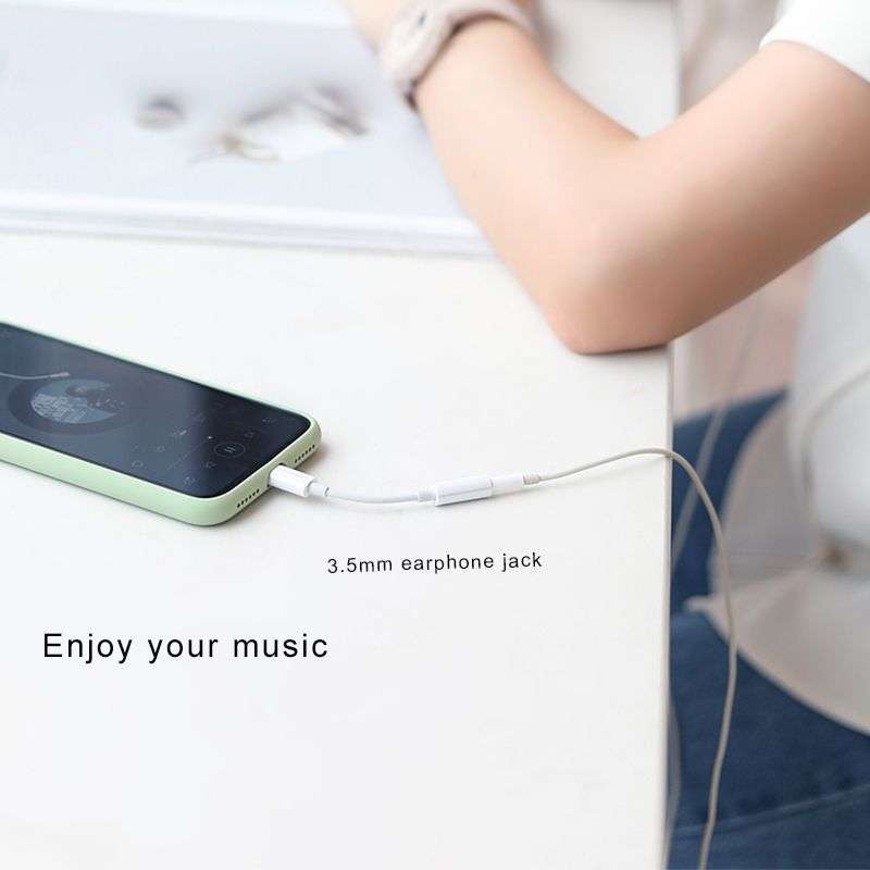 Lightning to Headphone Jack 35mm Aux Adapter for iPhone