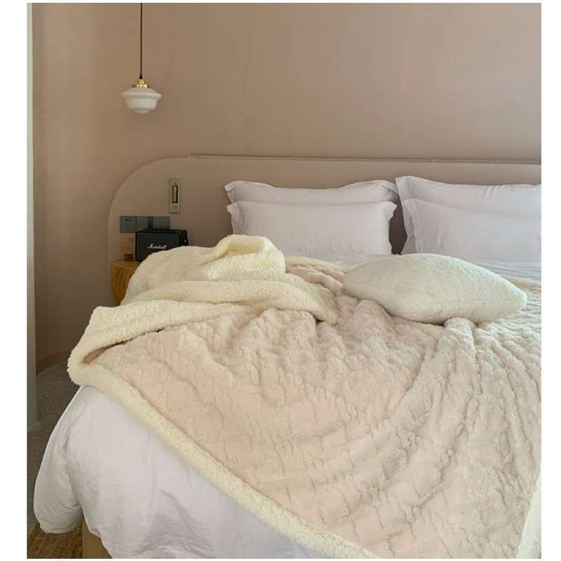 Polyester Geometric Fleece Blanket (all season) - Cream White