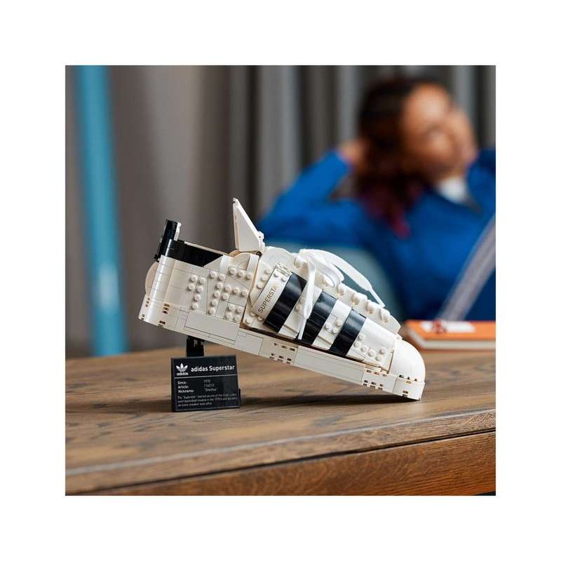 LEGO 10282 adidas Originals Superstar Building Kit