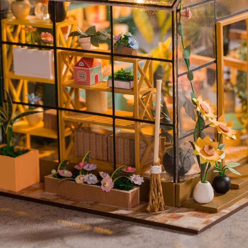 Cuteroom DIY Miniature House -Happy Flower House