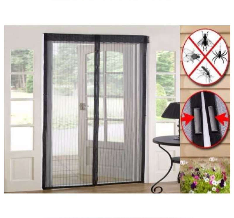 Magic Mesh  Hands Free Magnetic Screen Door