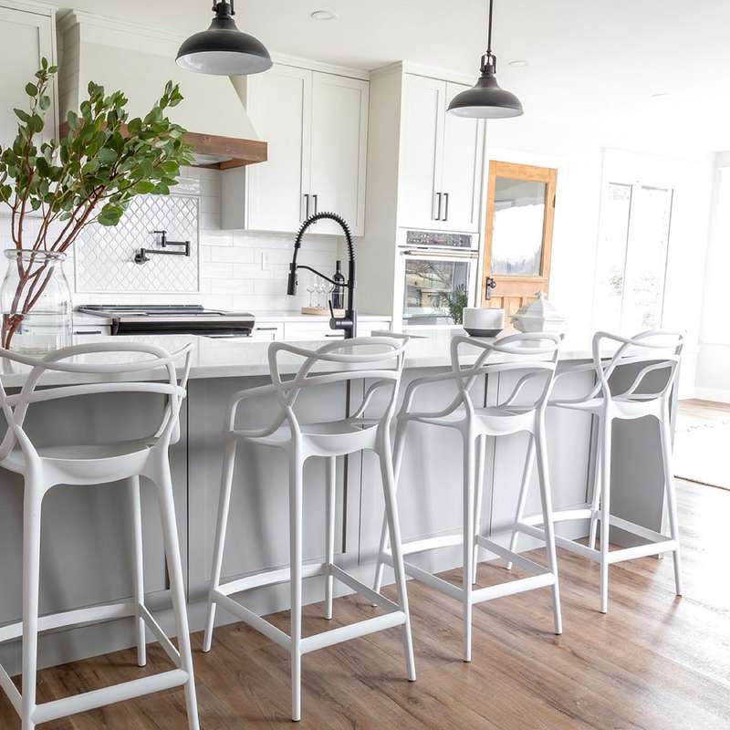 Bar Stool - Plastic - White - 4 Pack
