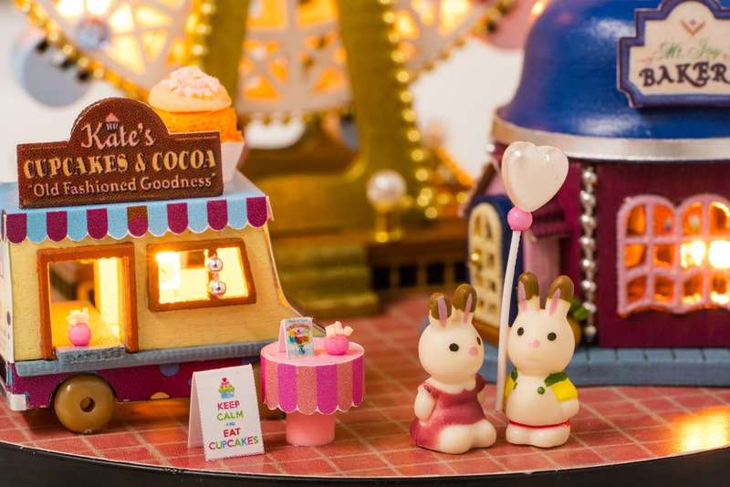 Miniature Music House - Happiness Ferris Wheel