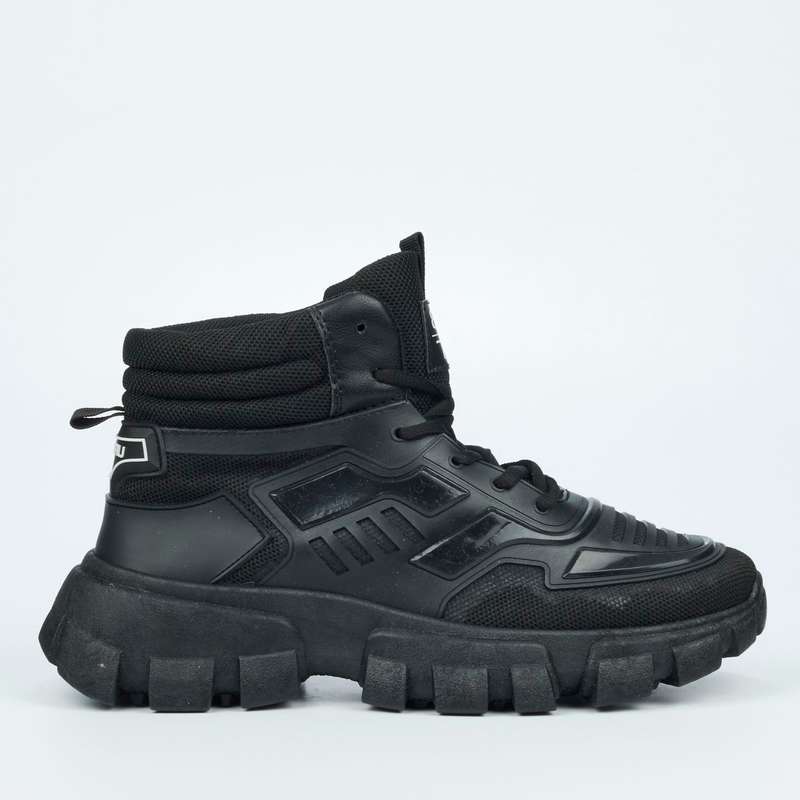 URBANART Gotham Size 8 or 9