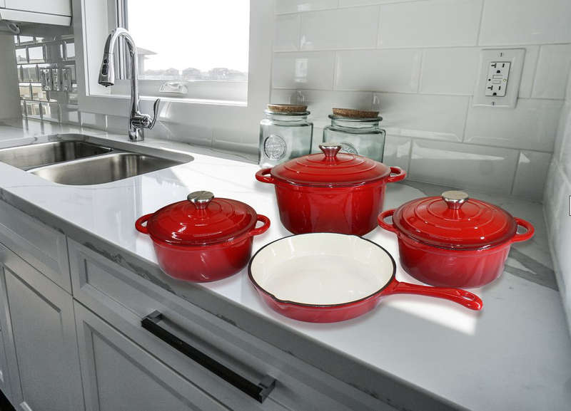 Durable Cast Iron Cookware Set 7 Piece - Red